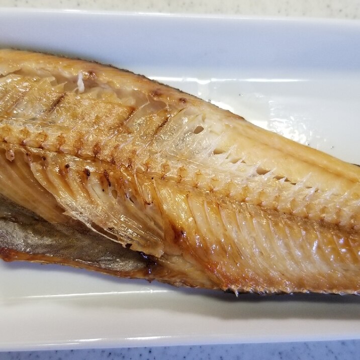 レモン汁と醤油のホッケ焼き